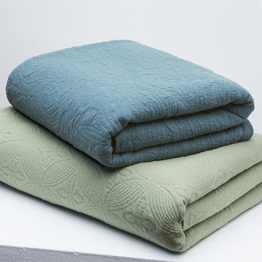 Cotton Knit Summer Blanket Innovations